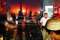 Setengah Miliar Rupiah Kerugian Kebakaran Gudang Mebel di Jepara