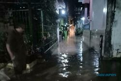 Hujan Deras Picu Banjir dan Longsor di Semarang