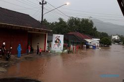 Video Banjir di Tirtomoyo Wonogiri: Air Mengalir Deras, Belasan Rumah Terendam