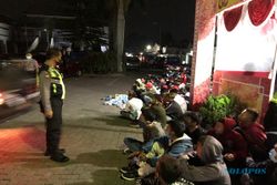 Nekat Konvoi di Tawangmangu pada Malam Hari, Belasan Pelajar SMA Diciduk