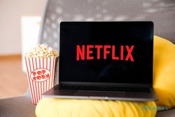 Wow, Konten Netflix Bakal Tayang di TVRI Mulai Akhir Pekan Ini!