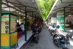 Pedagang Selter Kuliner Taman Sriwedari Tuntut Papan Petunjuk, Ini Alasannya...