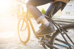 Makin Digemari, Ini Tips Sehat dan Aman Bersepeda Saat New Normal