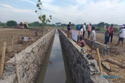 Tolak Penguasaan Sungai, Warga Protes Pabrik Garmen di Delanggu Klaten