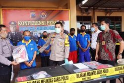 Polisi Grobogan Tangkap 2 Penjual Togel Online dan 3 Judi Dadu