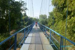 Jembatan Gantung Desa Kliwonan Sragen, Yang Jantungan Mending Jangan Melintas