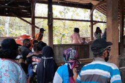Bikin Heboh, Rumah Giman Ngawi Dikunjungi Ratusan Orang Setiap Hari