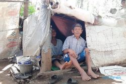 Kisah Mbah Tarso, Legenda Mancing Mania di Purwokerto Tinggal di Gubuk Karung