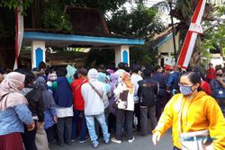 Jokowi: Bantuan Modal Kerja untuk 9,1 Juta UMK Cair Pekan Depan