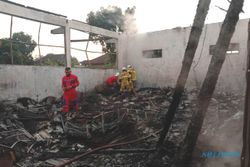 Kebakaran Ludeskan Pabrik Briket di Pedan Klaten