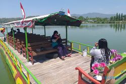 Mbah Minto Tertarik Naik Perahu di Rawa Jombor Klaten Akhir Pekan Ini