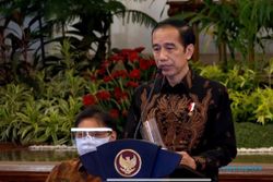 Jokowi Klaim Pembatasan Aktivitas Skala Mikro Lebih Efektif