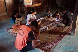 Sudah Ada Wifi, Anak-Anak di Giritontro Wonogiri Tak Lagi Belajar di Bukit