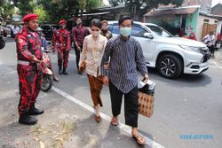 Sama-Sama Tajir dan Maju Jadi Cawali, Ini Koleksi Kendaraan Anak dan Menantu Jokowi