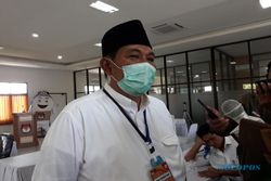 Pilkada Klaten 2020: One Krisnata Sungkem ke Bapak Sebelum Daftar Jadi Cabup di KPU