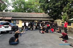Puluhan Orang Hendak Aksi Ditangkap Dekat SPBU Manahan Solo, Ada Yang Bawa Sajam dan Palu