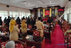 Setyo Sukarno Menangis Saat Pamitan dengan Anggota DPRD Wonogiri