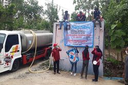Bantuan Air Bersih Mengalir Jauh di Sukoharjo