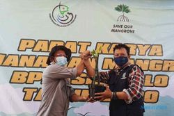 BPDASHL Solo Gelar Padat Karya Penanaman Mangrove