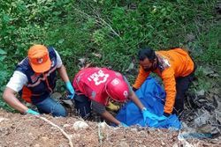 Hilang Sejak Rabu, Mbah Rebo Ditemukan Tewas Menggantung di Tebing Makam Sambungmacan Sragen