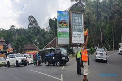 Arus Lalu Lintas Menuju Objek Wisata Tawangmangu Ramai Lancar