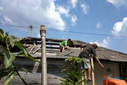 Puting Beliung Lintasi Semarang, 2 Rumah Rusak Parah
