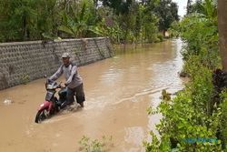 Terendam Banjir, Aktivitas Warga Desa Balerejo Madiun Lumpuh