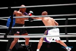 Meski Badan Kesakitan, Jones Ketagihan Lawan Mike Tyson
