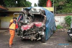 Tewaskan 10 Orang, Ini Kronologi Kecelakaan 3 Kendaraan di Tol Cipali