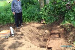 Batu Bata Merah Diduga Candi Ditemukan di Tengah Sawah Gempol Klaten