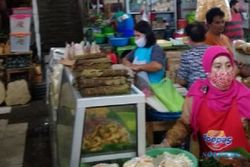 Pasar Gede Solo Bangunlah Lebih Pagi…