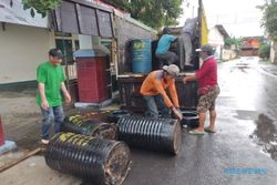 Paulan Jadi Desa Pertama di Karanganyar yang Punya Jalan Beraspal Plastik