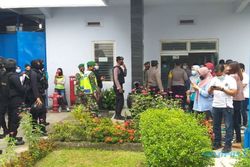 Tuntut THR Dilunasi, Ratusan Karyawan Pabrik Pakaian Dalam di Klaten Mogok Kerja