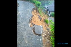 Hujan Deras Akibatkan Tanah Longsor Di 5 Desa Wilayah Ngargoyoso Karanganyar