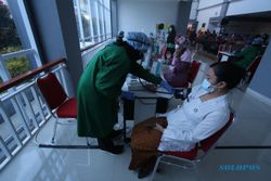 Mantap! Lebih dari 130.000 Nakes Indonesia Sudah Vaksinasi Covid-19