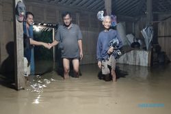 70 Jiwa Terdampak Banjir Luapan Sungai Cemara Karanganyar