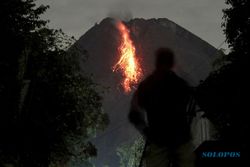 Dini Hari Tadi Gunung Merapi Muntahkan Lava Pijar Sejauh 1 Kilometer