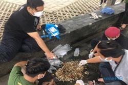 Miris, Seribuan Puntung Rokok Ditemukan di Dua Taman Kota Solo