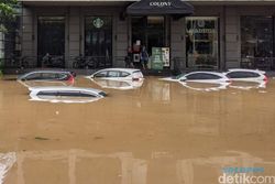 Langkah-Langkah yang Harus Dilakukan Saat Mobil Terendam Banjir