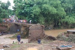 Banjir Bandang Jombang Terjang 1 Desa, 3 Rumah Rata dengan Tanah