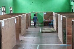 Sarpras TES Pengungsi Merapi Balerante Klaten Dibongkar, Sukarelawan Ditarik