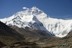 Gletser di Pegunungan Himalaya Longsor Picu Banjir, 130 Orang Diperkirakan Tewas