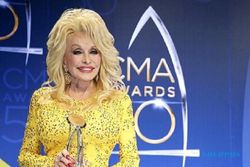 Demokrat Pengin Dirikan Patungnya, Dolly Parton Menolak