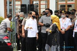Jokowi Akan Tinjau Langsung Vaksinasi 500 Seniman di Bantul, Rabu Besok