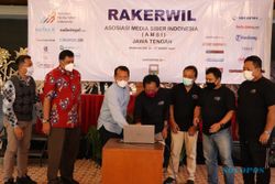 Rakerwil AMSI Jateng, Ketua DPRD Minta Media Siber Tangkal Hoaks