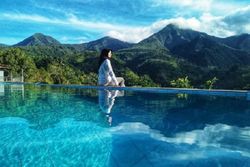 Pesona Wisata Soko Langit Wonogiri, Infinty Pool dengan Pemandangan Pegunungan
