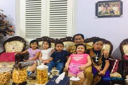 Cerita Bupati Banjarnegara Adopsi 6 Anak Terlantar: Mereka adalah Tambang Emas