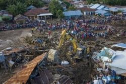 Distribusi Bantuan Korban Banjir Bandang & Tanah Longsor NTT Terhambat