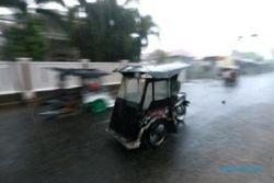 BMKG: Badai Tropis Surigae di Sulut Berpotensi Jadi Topan