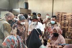 Dana Bagi Hasil Cukai Bisa untuk Beli Mesin Pembuat Rokok di KIHT Kudus